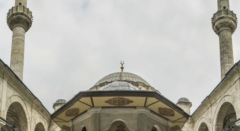 ホテル ダボス イスタンブール エクステリア 写真